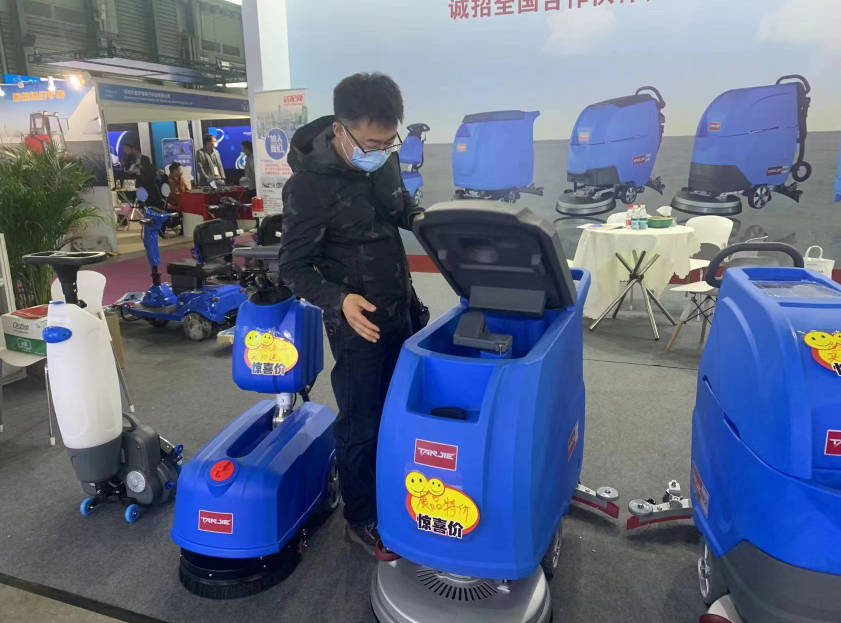 遂宁坦洁洗地机公司致力于电动洗地机的生产、销售和服务百家